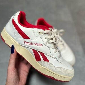Reebok BB 4000 II Sneakers Men’s size 9 - Leather Low Top Sneaker, Worn Once